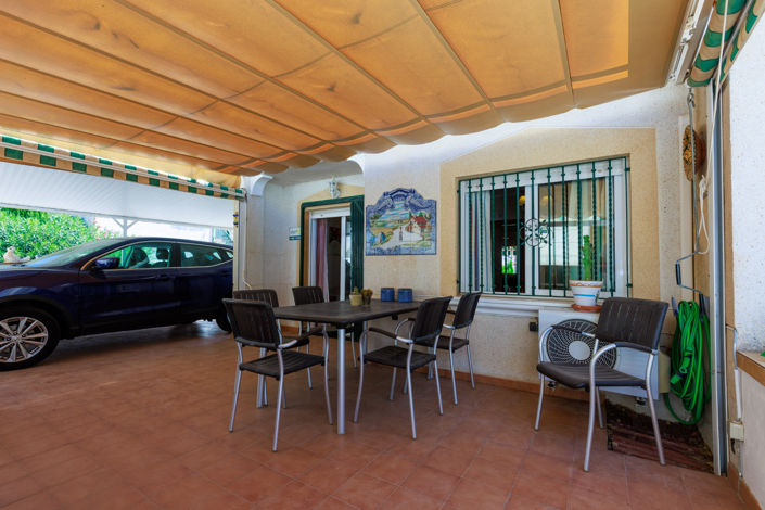 Image No.18-2 Bed Townhouse for sale