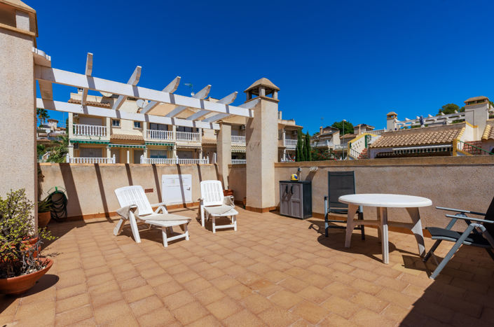 Image No.21-2 Bed Townhouse for sale