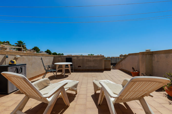 Image No.22-2 Bed Townhouse for sale