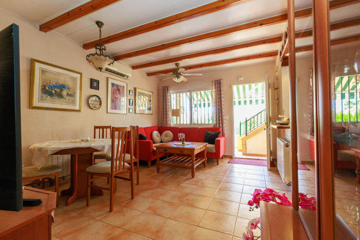 Image No.6-2 Bed Townhouse for sale