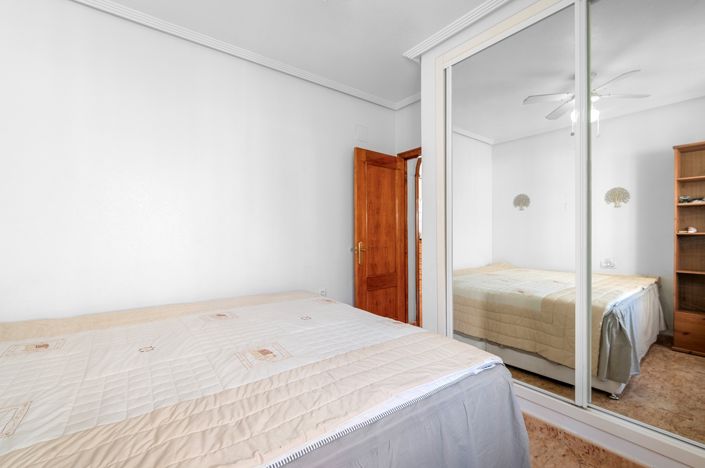 Image No.17-3 Bed Villa for sale