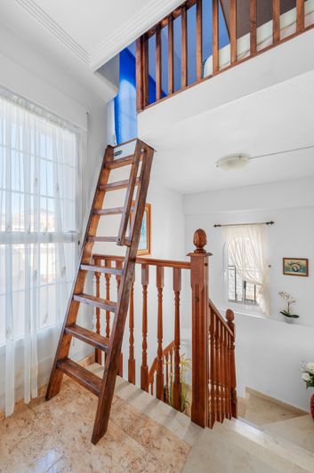 Image No.35-3 Bed Villa for sale