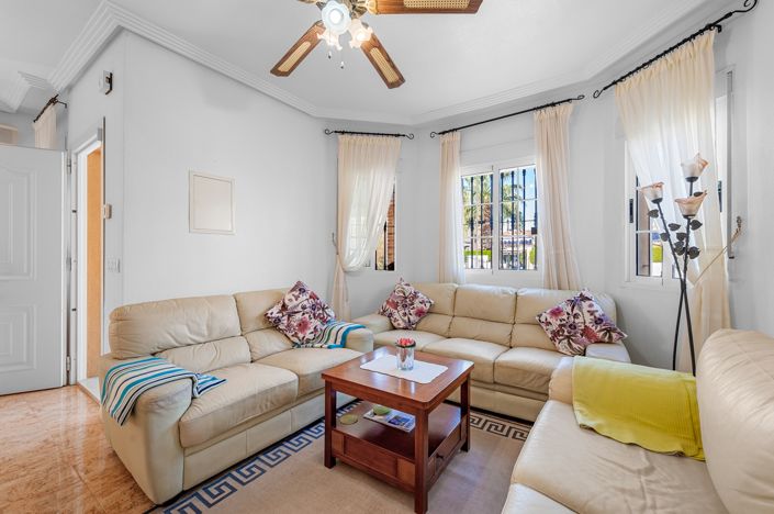Image No.8-3 Bed Villa for sale