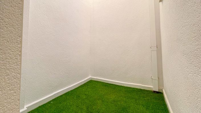Image No.17-3 Bed Townhouse for sale