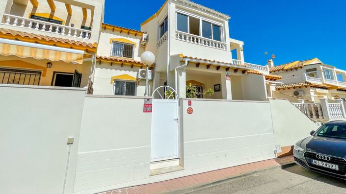 Image No.32-3 Bed Townhouse for sale