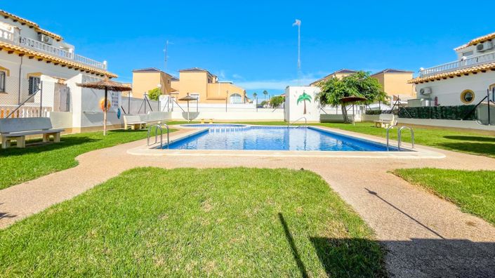 Image No.34-3 Bed Townhouse for sale