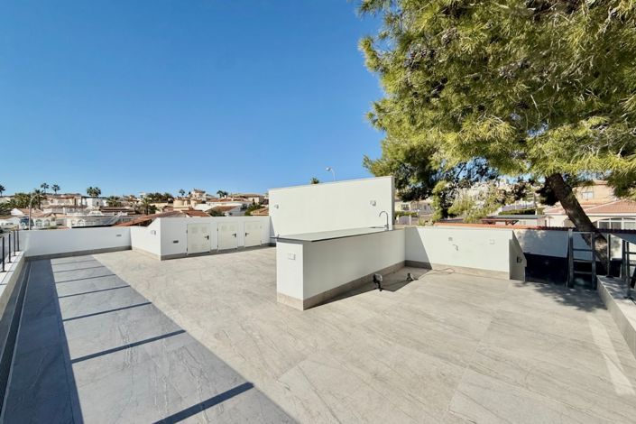 Image No.33-4 Bed Villa for sale