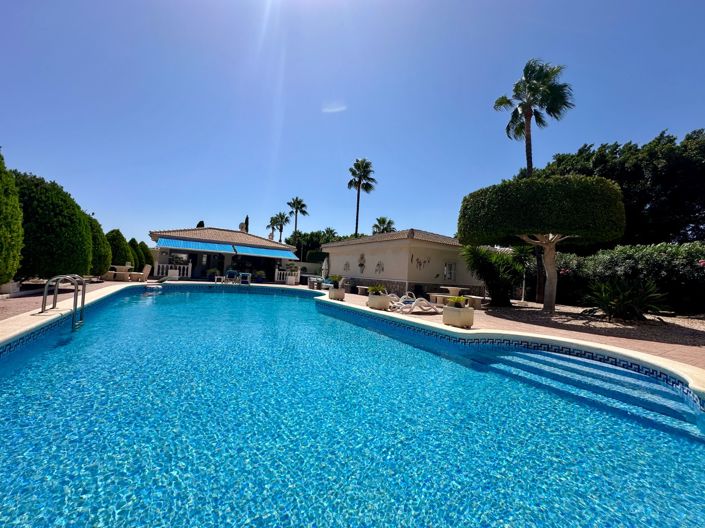 Image No.20-6 Bed Villa for sale