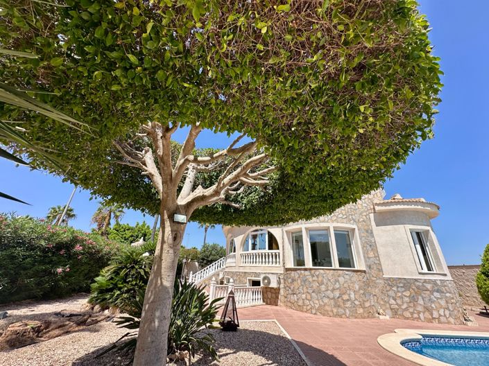 Image No.22-6 Bed Villa for sale
