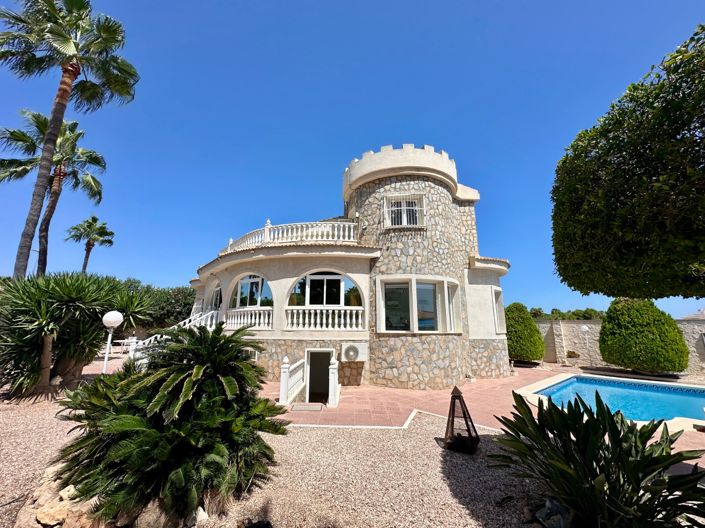 Image No.23-6 Bed Villa for sale