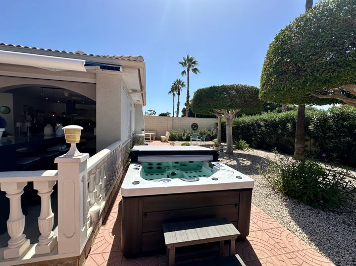 Image No.31-6 Bed Villa for sale