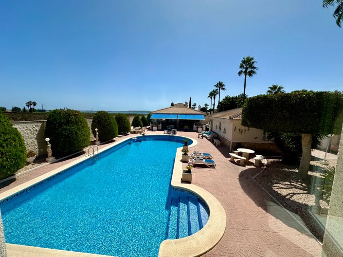 Image No.47-6 Bed Villa for sale