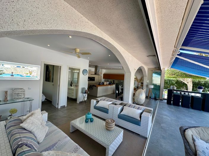Image No.5-6 Bed Villa for sale
