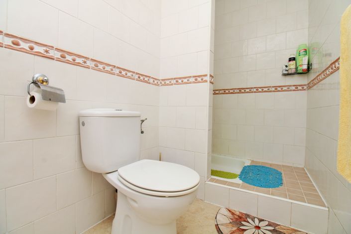 Image No.15-2 Bed Apartment for sale