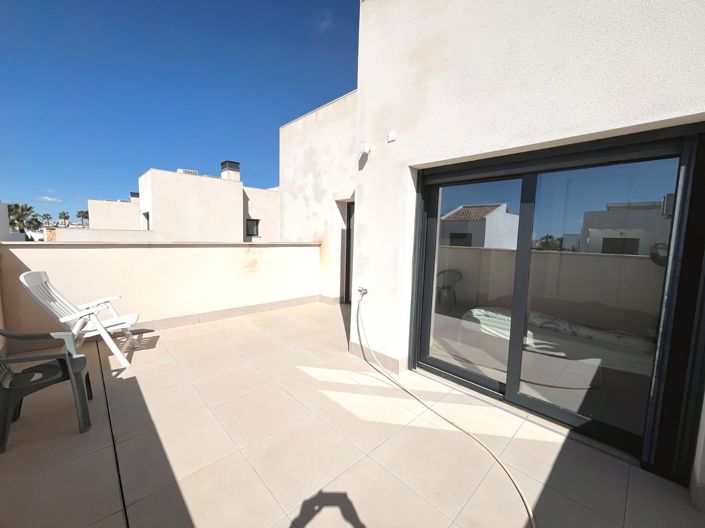 Image No.18-3 Bed Villa for sale