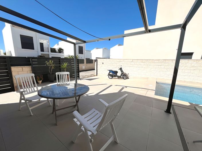 Image No.35-3 Bed Villa for sale