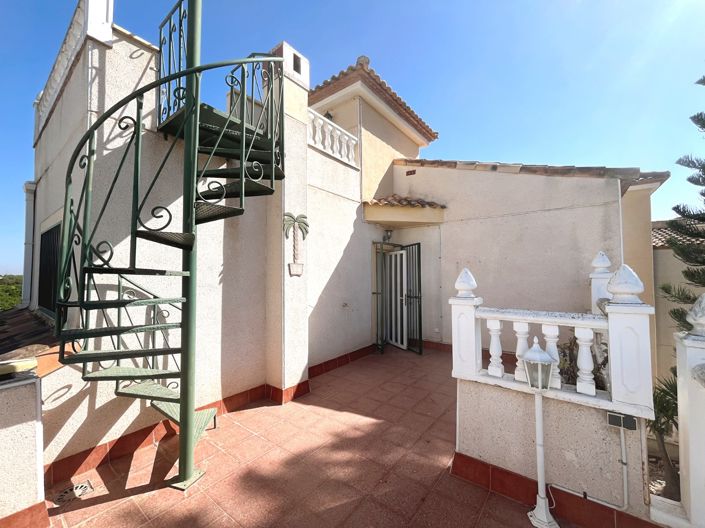 Image No.20-3 Bed Villa for sale