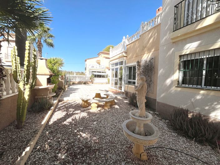 Image No.31-3 Bed Villa for sale