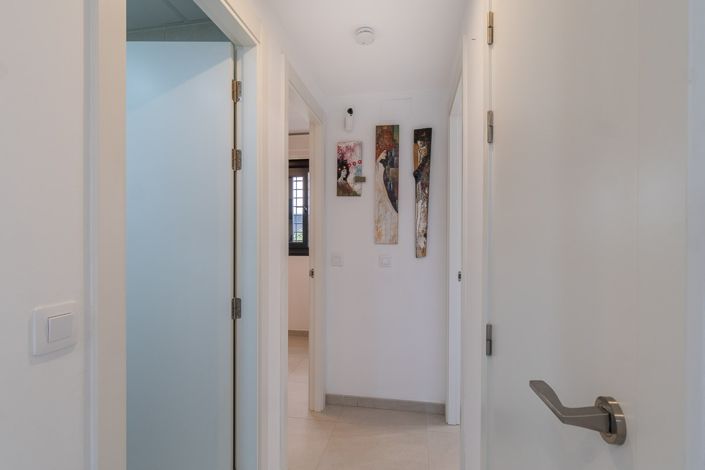 Image No.11-3 Bed Apartment for sale