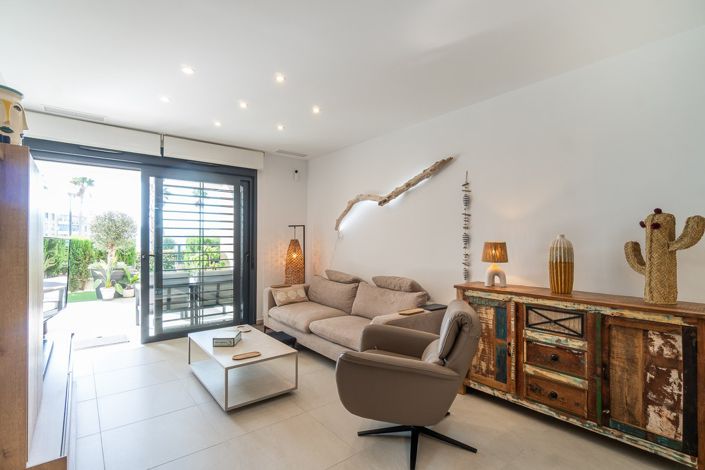 Image No.21-3 Bed Apartment for sale