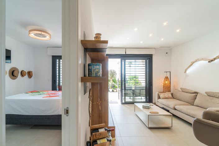 Image No.22-3 Bed Apartment for sale