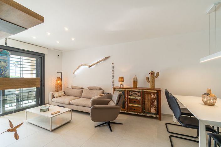 Image No.23-3 Bed Apartment for sale
