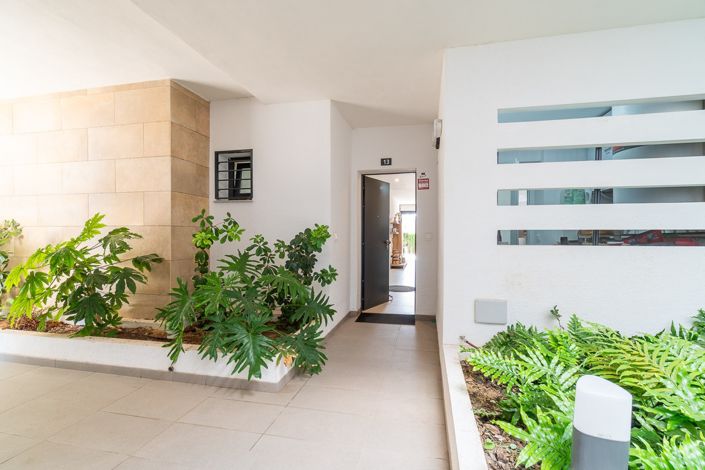Image No.33-3 Bed Apartment for sale