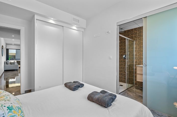 Image No.16-2 Bed Apartment for sale