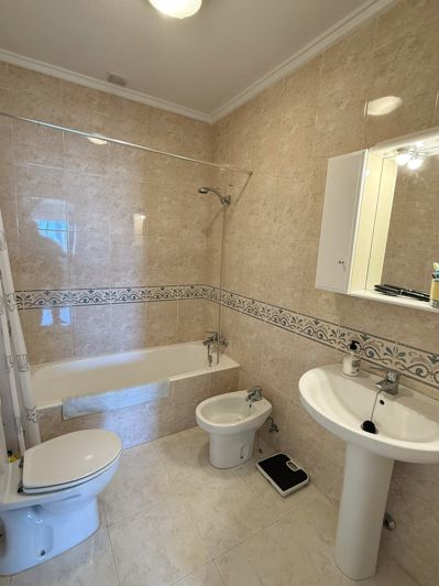 Image No.8-2 Bed Townhouse for sale