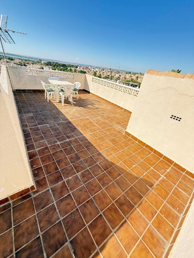 Image No.11-2 Bed Townhouse for sale