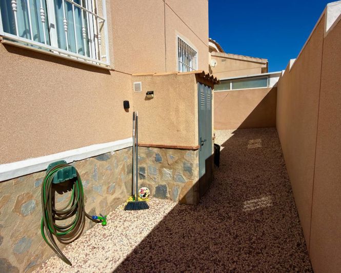 Image No.17-3 Bed Villa for sale