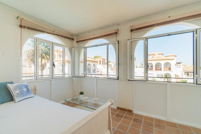 Image No.31-2 Bed Apartment for sale