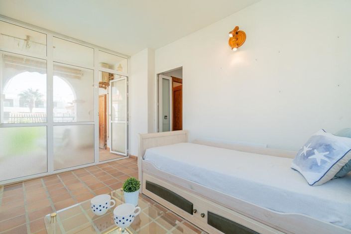 Image No.32-2 Bed Apartment for sale