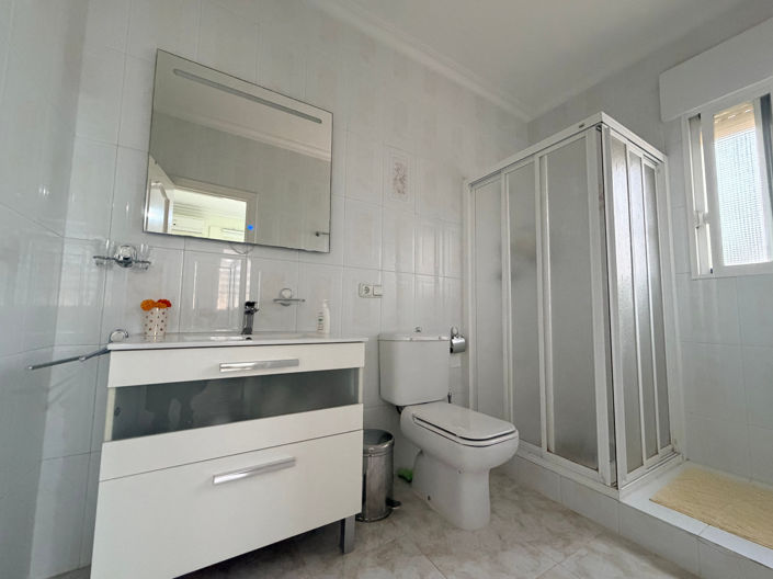 Image No.40-5 Bed Villa for sale