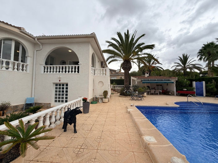 Image No.50-5 Bed Villa for sale