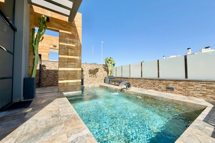 Image No.37-3 Bed Villa for sale