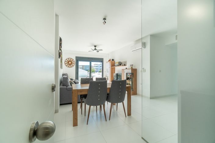 Image No.11-2 Bed Apartment for sale