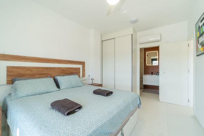 Image No.26-2 Bed Apartment for sale