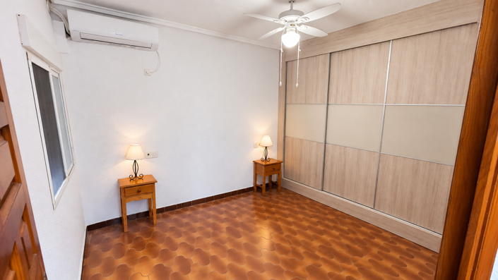 Image No.10-3 Bed Townhouse for sale