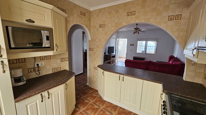 Image No.17-3 Bed Townhouse for sale