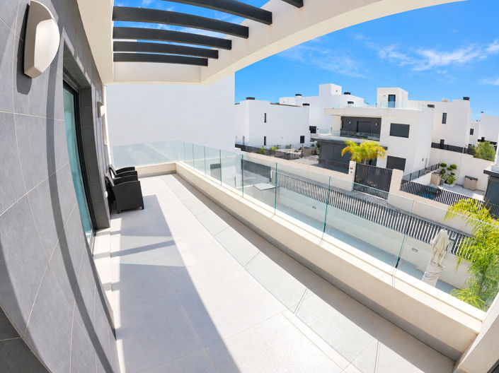 Image No.20-4 Bed Villa for sale