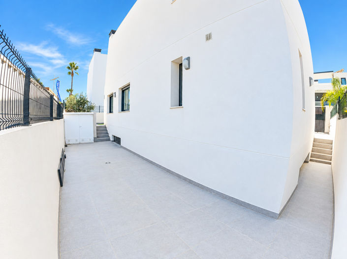 Image No.31-4 Bed Villa for sale