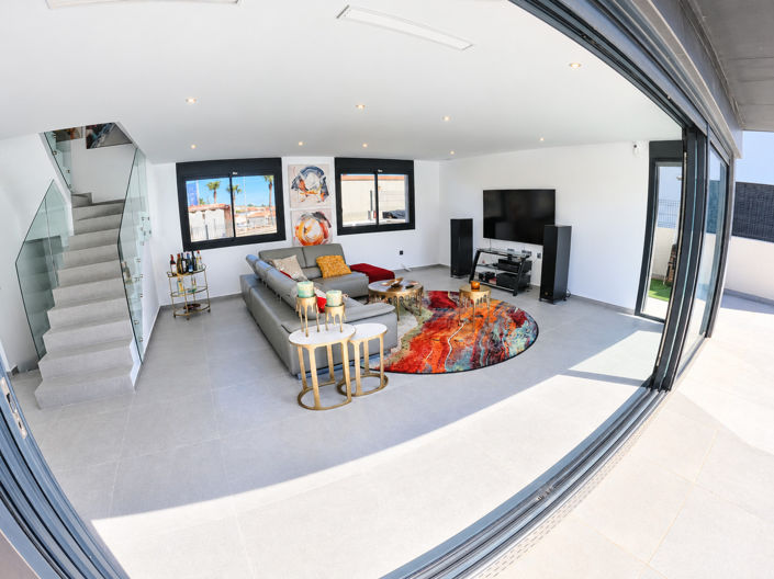 Image No.4-4 Bed Villa for sale