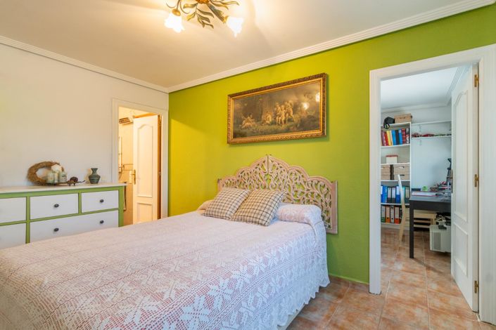 Image No.23-4 Bed Villa for sale