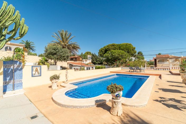 Image No.38-4 Bed Villa for sale