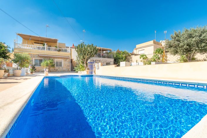 Image No.42-4 Bed Villa for sale