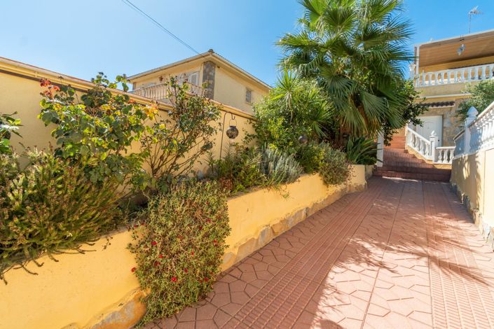 Image No.44-4 Bed Villa for sale