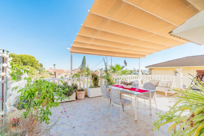 Image No.6-4 Bed Villa for sale