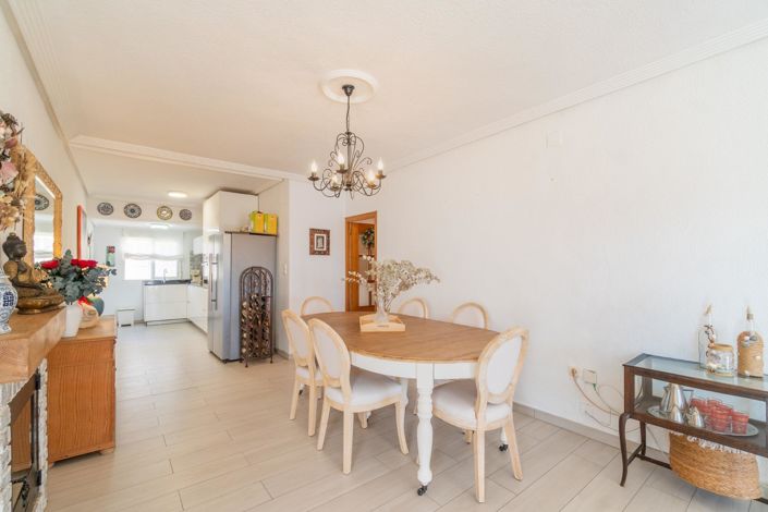 Image No.7-4 Bed Villa for sale