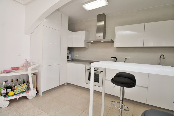 Image No.11-4 Bed Villa for sale